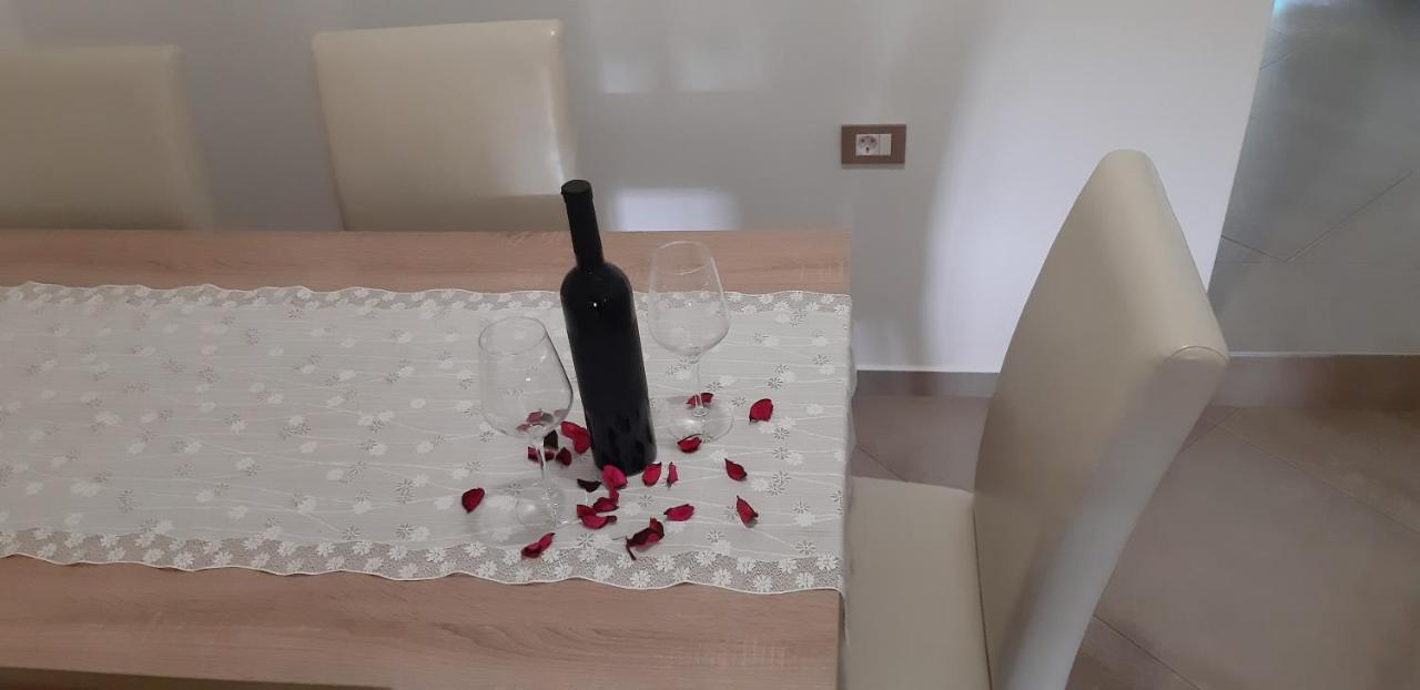 Apartman Oliver Novigrad Istria Kültér fotó